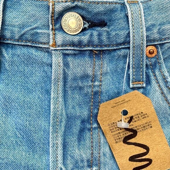 Levi’s 501 Shorts Medium Denim Highrise Cutoff Raw Hem Distressed Boho Jorts - Picture 5 of 8